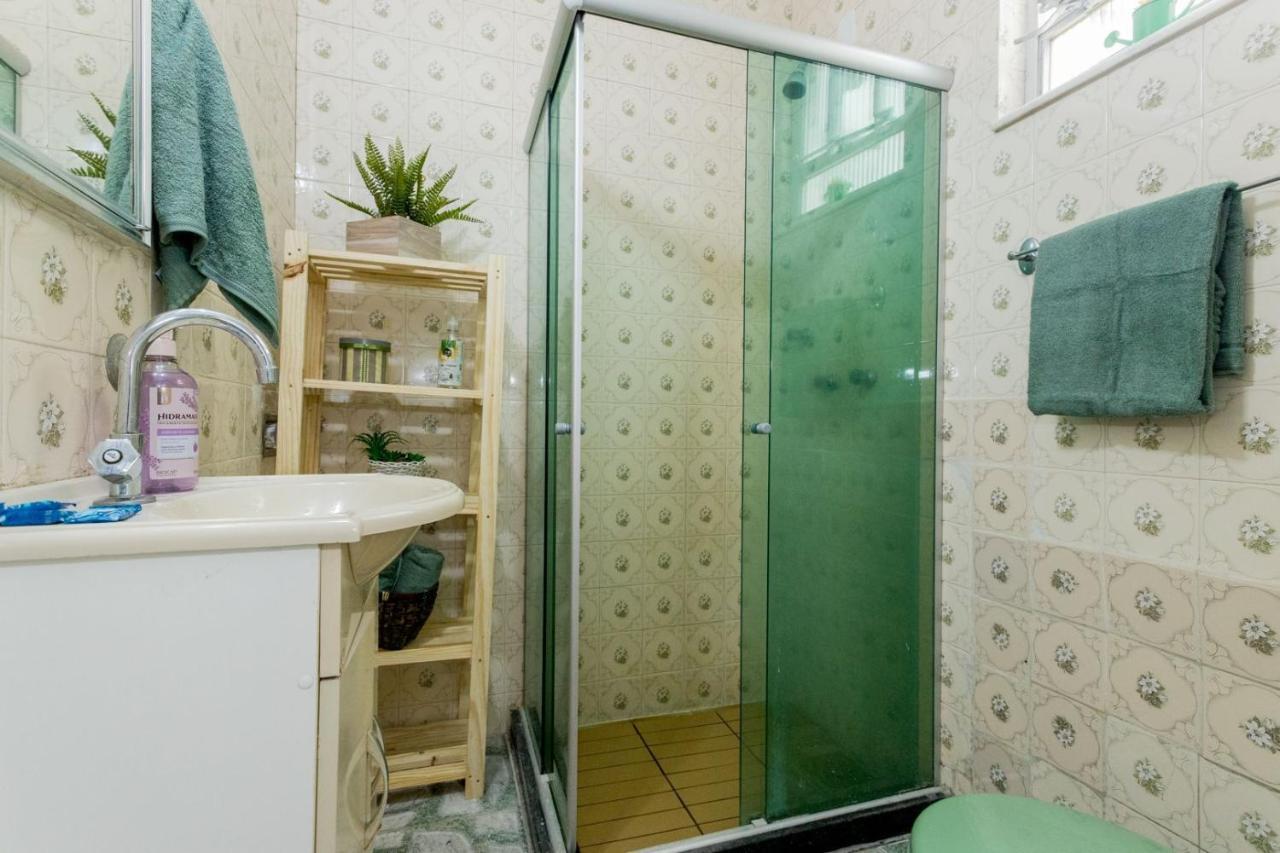Conforto E Relax, Caminhando Para A Praia De Copacabana, Quarto E Sala, Completo, Com Wi Fi, Cozinha, Ar Condicionado Rio de Janeiro Kültér fotó